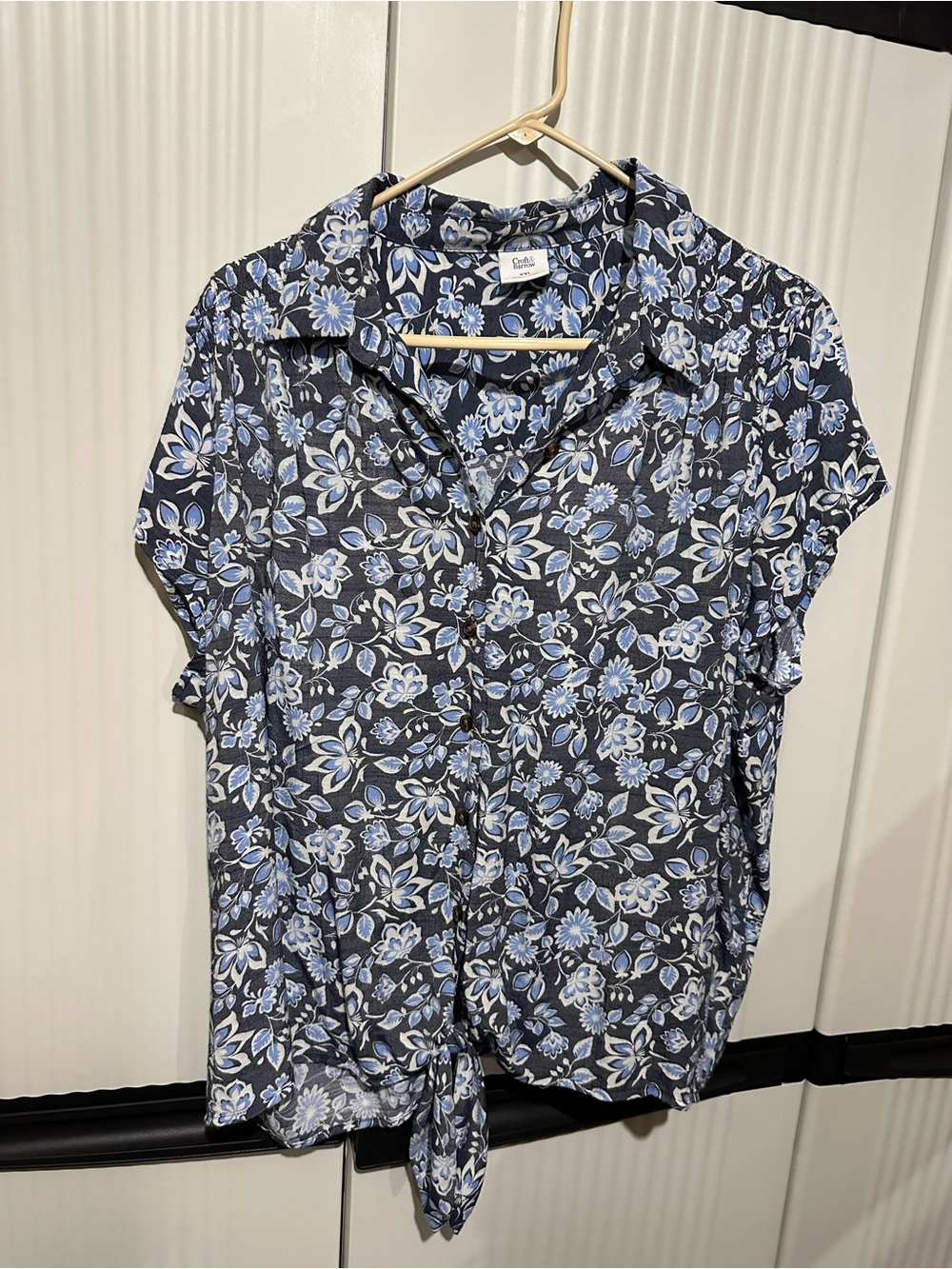 croft & barrow Navy and Light Blue Floral Short-Sleeve Button Shirt